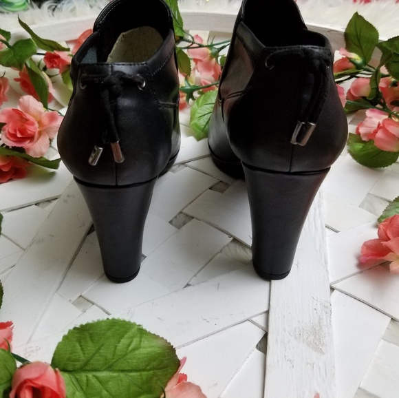 Franco Sarto size 10 black booties - Picture 4 of 7